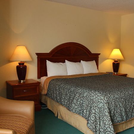Shawano Four Seasons Resort Exterior foto