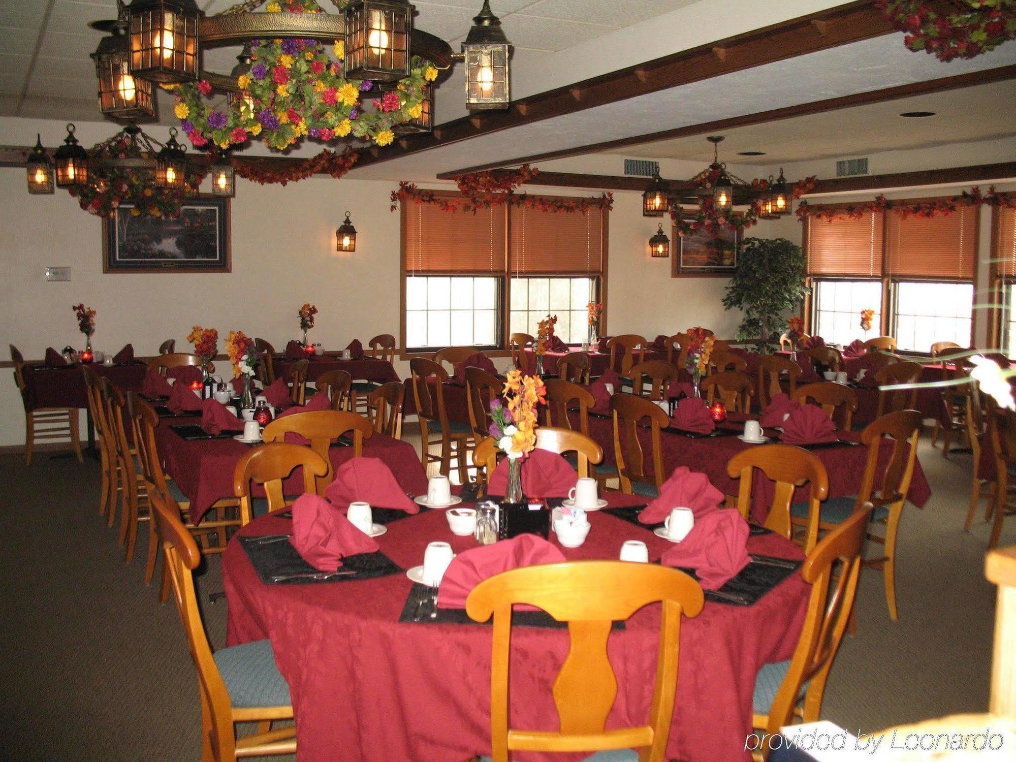 Shawano Four Seasons Resort Restaurant foto