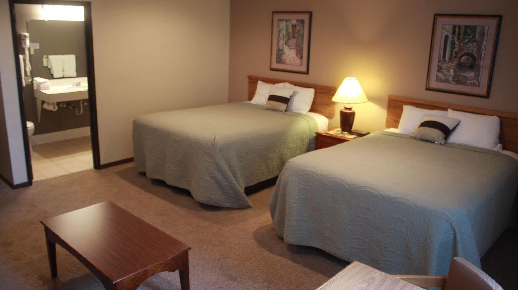 Shawano Four Seasons Resort Exterior foto